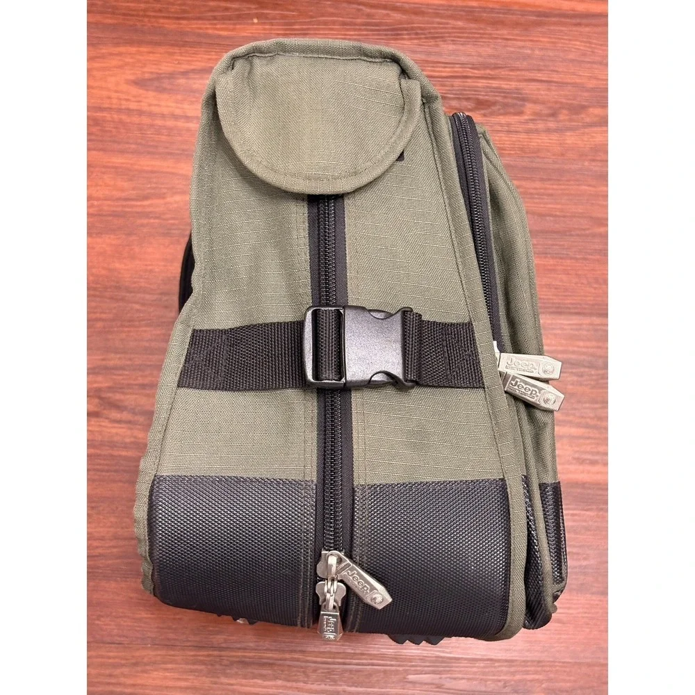 Jeep Suit Garment Bag Travel Luggage Rugged Black Canvas Black Bi-Fold Carry-On